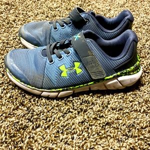 Boys UA shoes